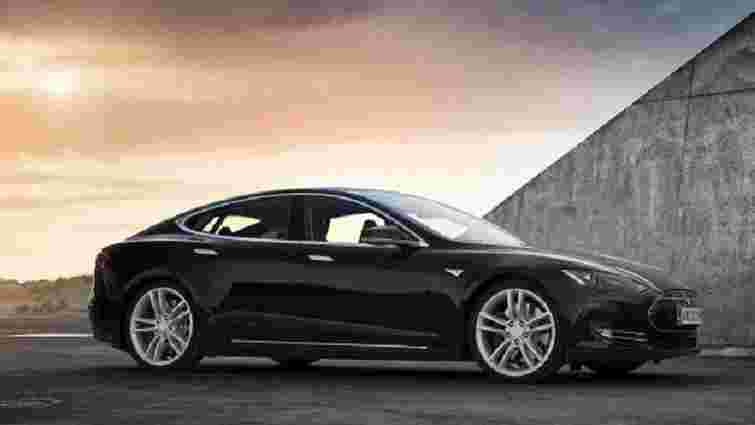 Tesla Model 3 матиме двигун у 435  к.с. і сягатиме 100 км/год за 4 сек