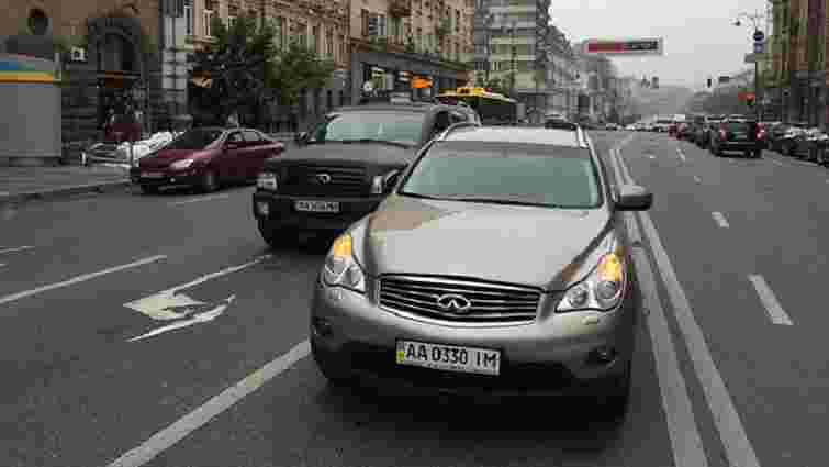 В Києві у заступника міністра вкрали автомобіль Infiniti EX35