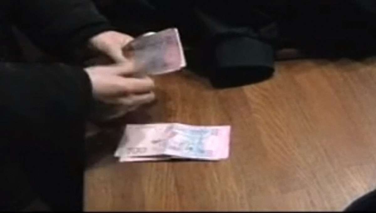 На Львівщині за вимагання хабарів судитимуть двох посадовців митниці