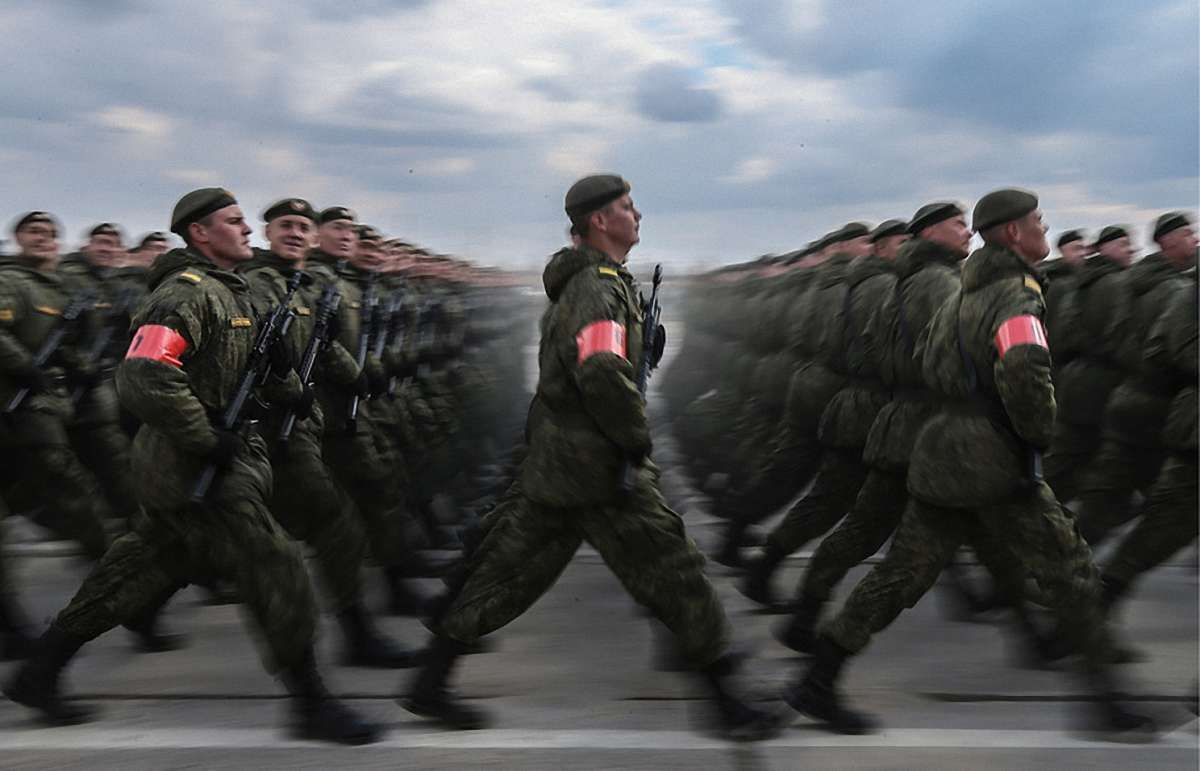 Путін наближає чисельність армії РФ до 1,9 млн осіб