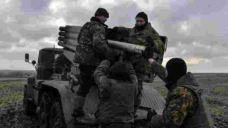 За минулу добу бойовики здійснили 72 обстріли українських позицій, - штаб АТО