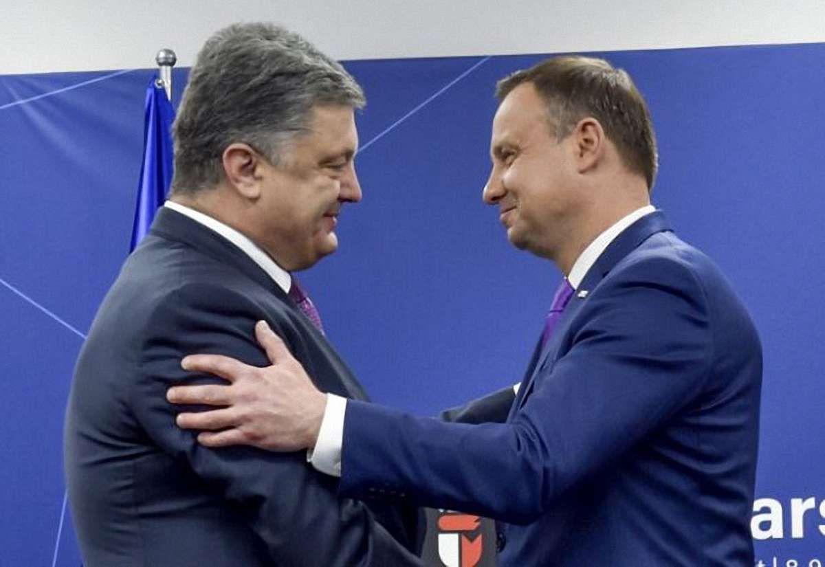 Президент Польщі подякував Порошенку за вшанування пам'яті жертв Волинської трагедії