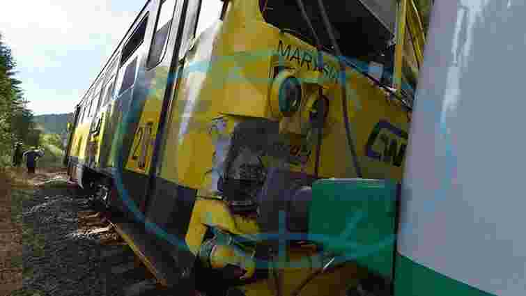 У Чехії зіткнулися два пасажирських потяги, є поранені