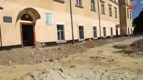 Львівській поліграфічний коледж відмежували від світу ремонтними роботами