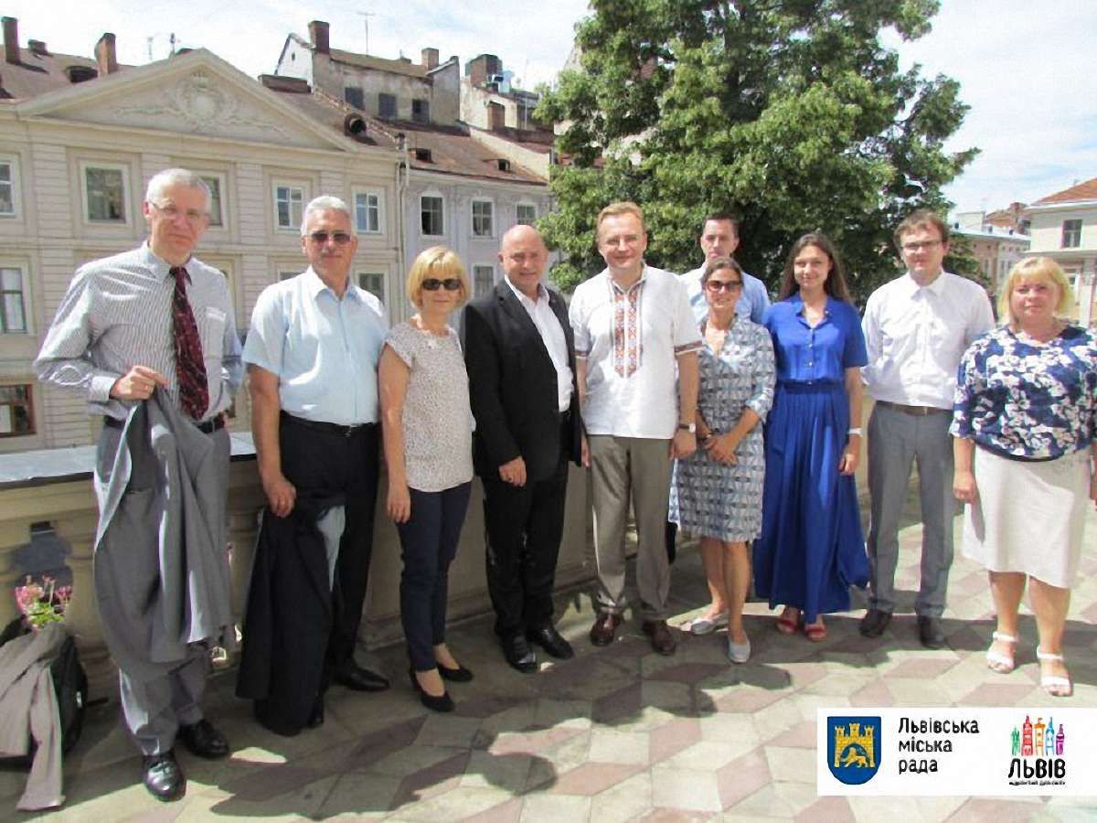 Мер Львова обговорив співпрацю з держсекретарем міністерства транспорту Німеччини