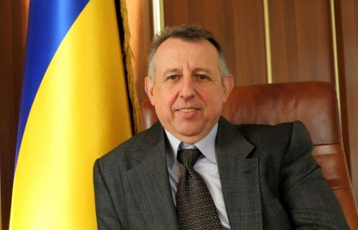 Журналісти знайшли у заступника голови Закарпатської облради фальшивий диплом