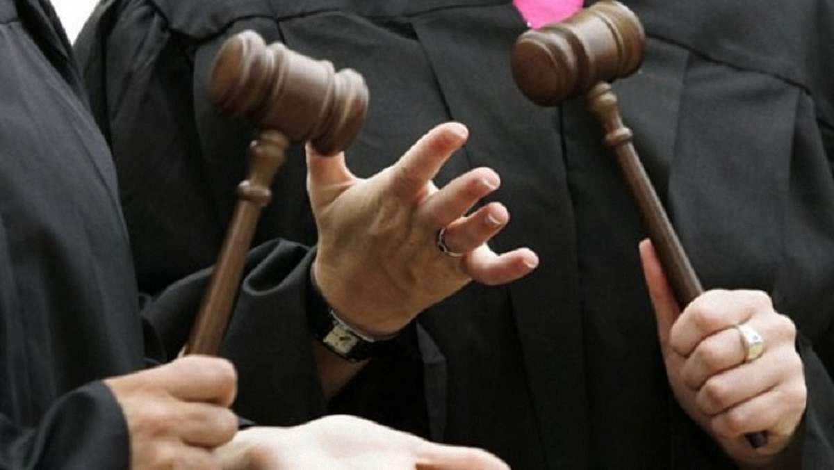 Порошенко підписав закон «Про судоустрій і статус суддів»
