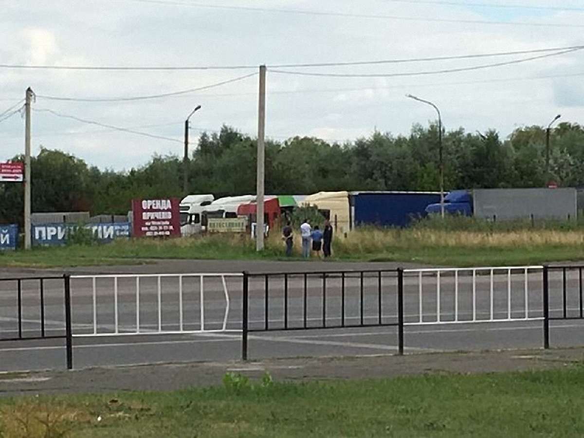 На виїзді зі Львова знайшли труп жінки, що місяць пролежав у траві
