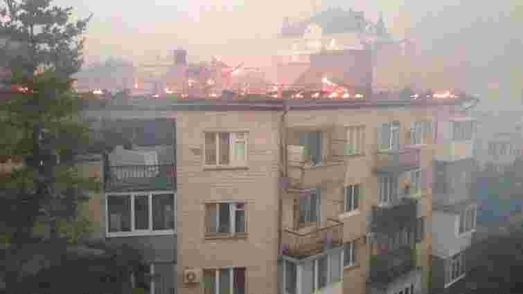 У центрі Полтави від удару блискавки загорівся будинок