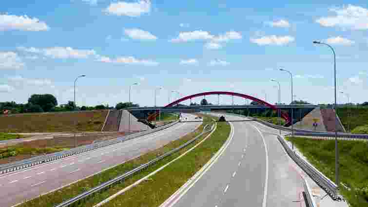 У Польщі завершили будівництво автостради, яка з’єднала Україну та Німеччину