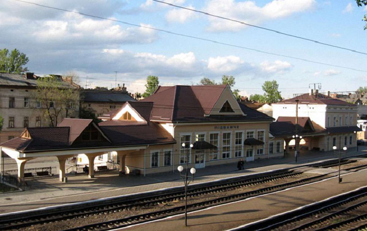 Потяг №92/91 «Львів-Київ» матиме додаткову зупинку на Підзамчі