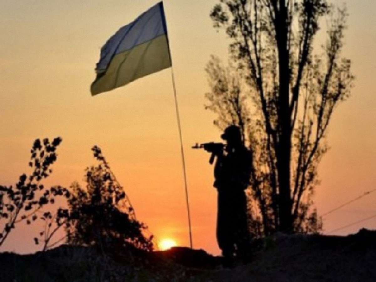За добу в зоні АТО загинув український військовий