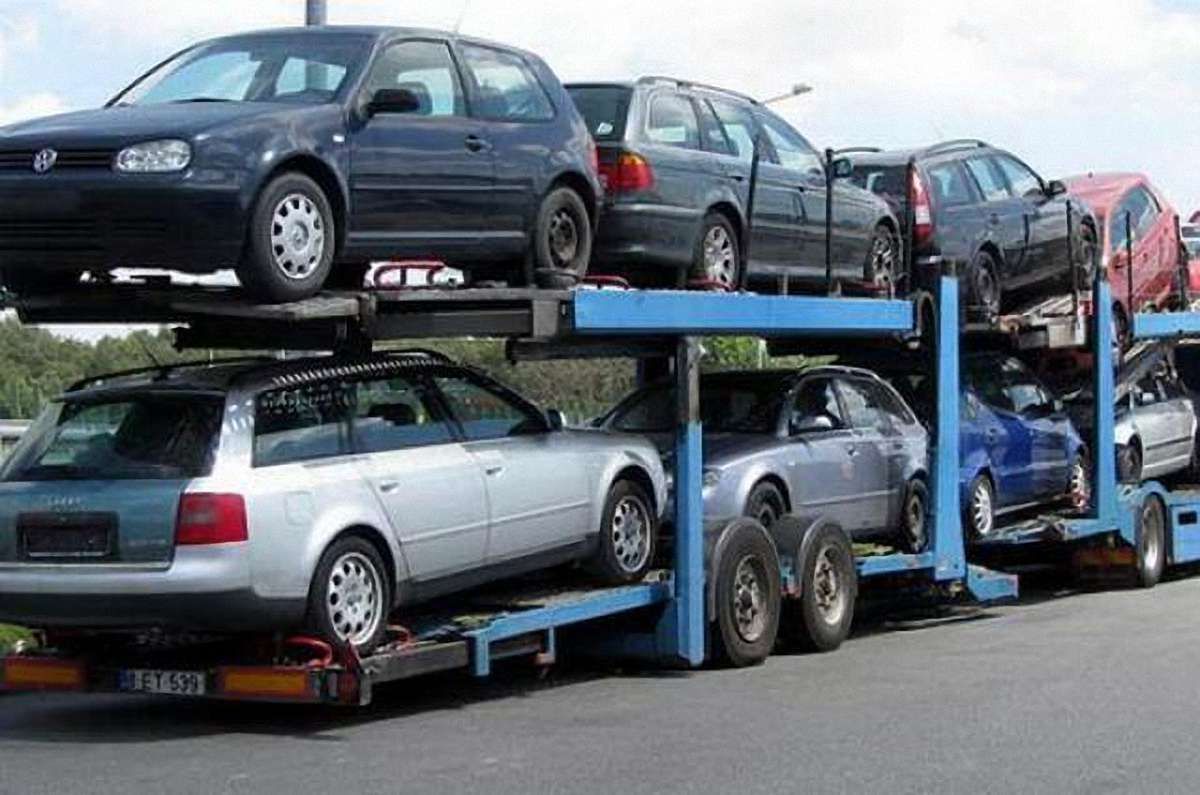В Україні опублікували закон про зниження акцизу на вживані автомобілі