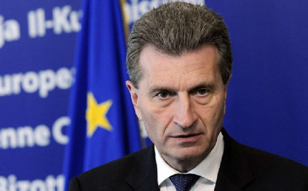 Україну відвідає єврокомісар з питань цифрової економіки