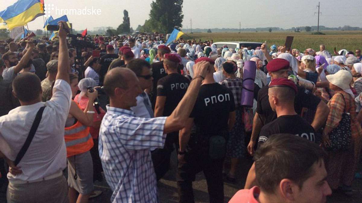 Учасників хресної ходи УПЦ (МП) не пустили у Бориспіль