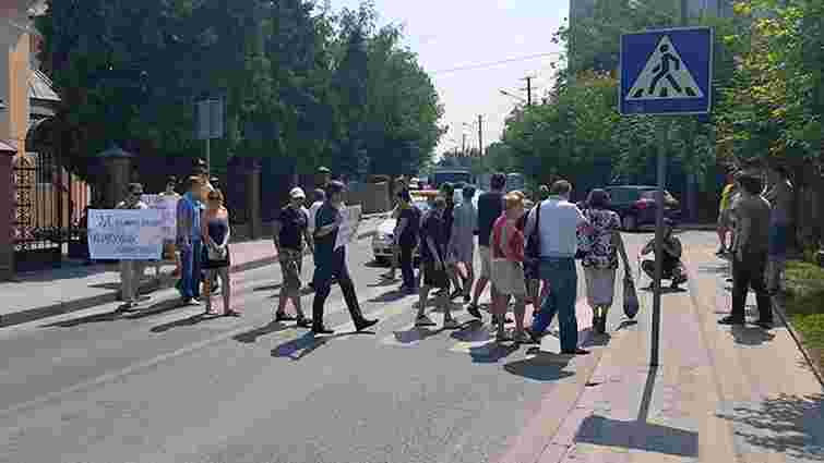 Львів'яни перекрили дорогу на знак протесту проти скандального будівництва на Варшавській