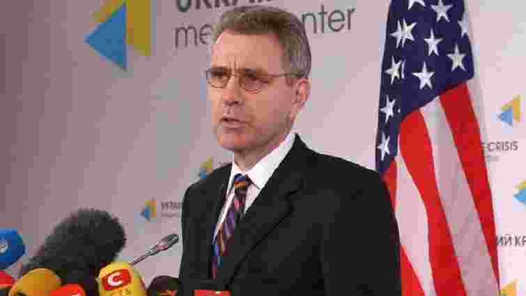Україна цього тижня отримає прилади нічного бачення і безпілотники від США, – посол