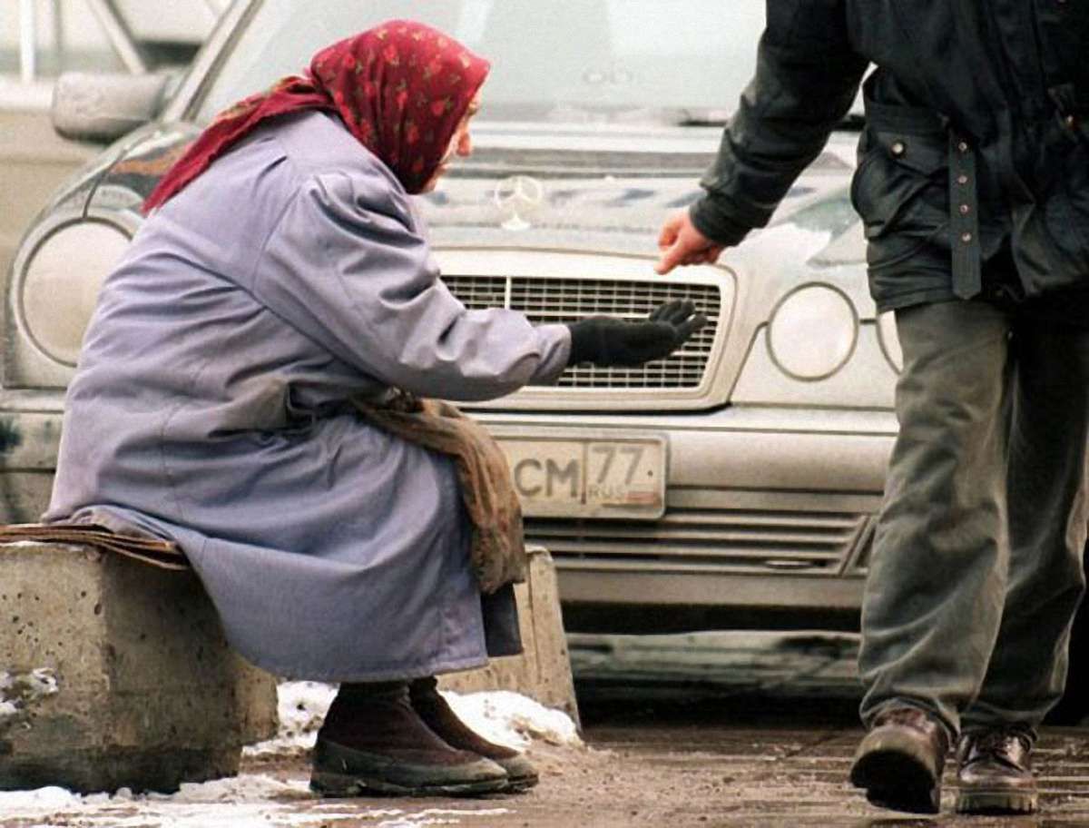 Близько 41% росіян бракує грошей на їжу, - соцопитування