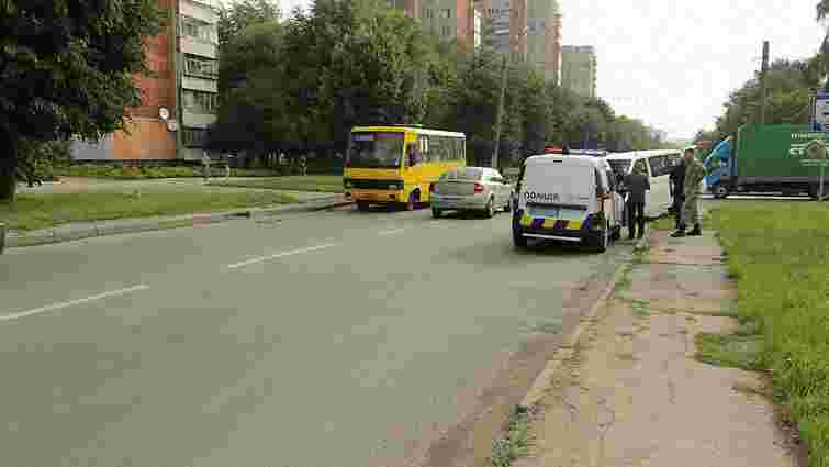 У Львові мікроавтобус із журналістами потрапив у ДТП