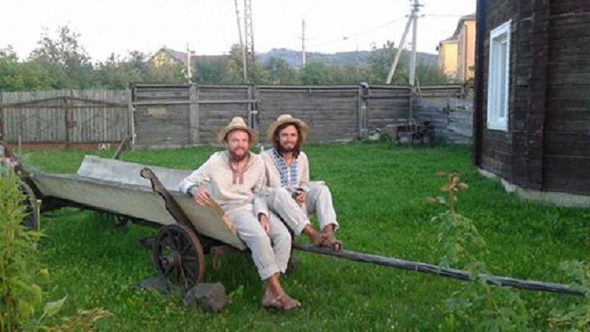 До Львова завітають мандрівники, які босоніж йдуть з Ужгорода до Харкова