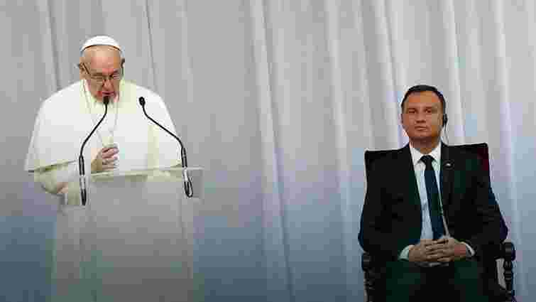 Папа Римський Франциск вперше прибув з душпастирським візитом до Польщі