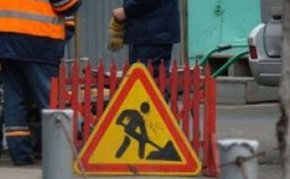 Частину вулиці Сахарова у Львові перекрили для руху транспорту