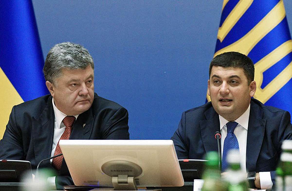 Кабмін підвищив посадові оклади президенту та прем’єру