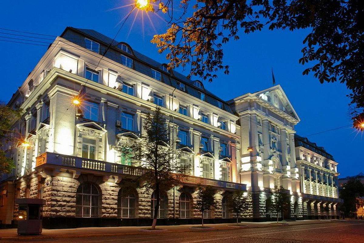 СБУ затримала на хабарі заступника начальника Київської митниці