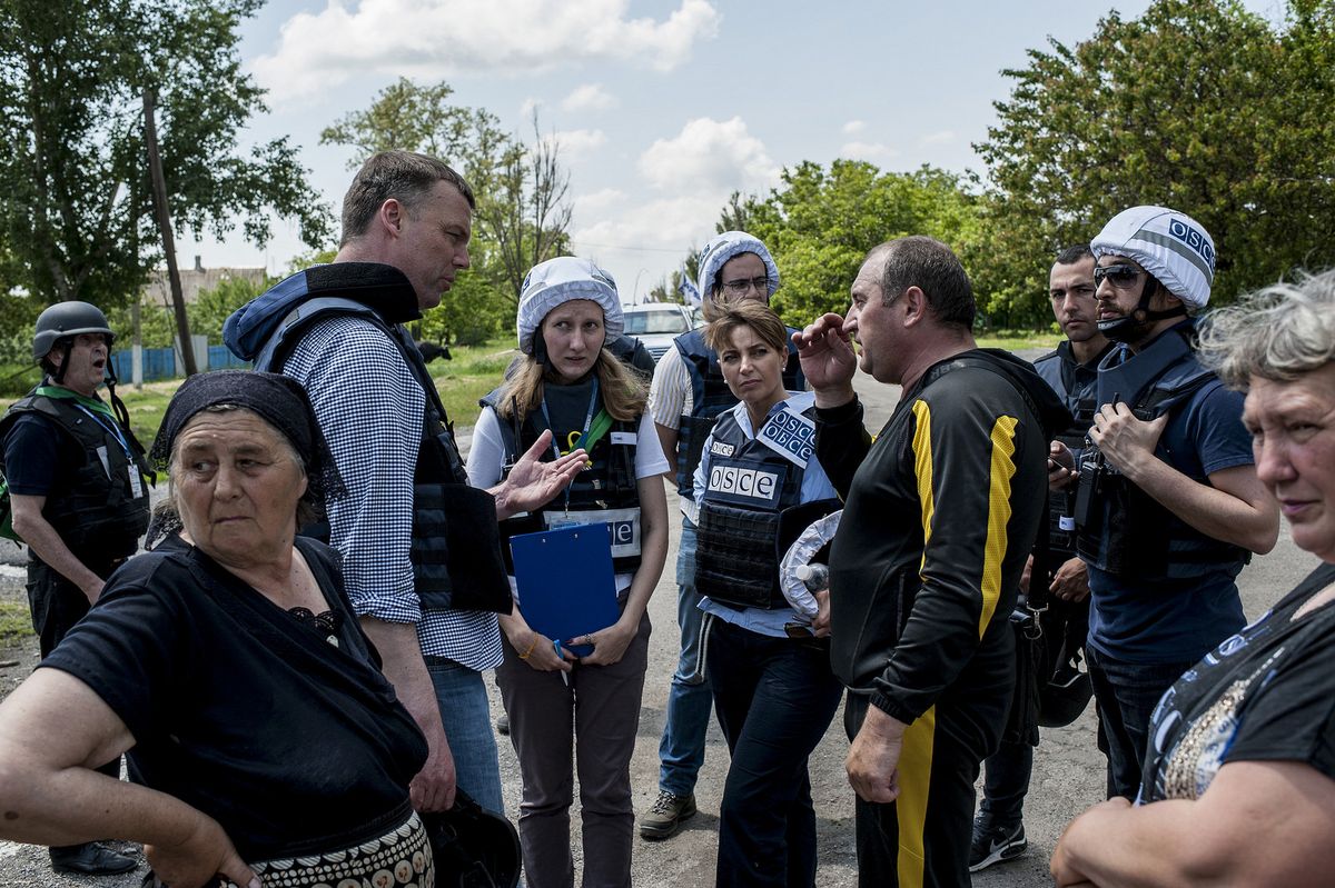 На Донеччині бойовики погрожували представникам місії ОБСЄ фізичною розправою