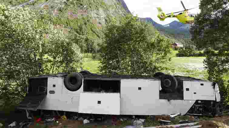 Аварія автобуса в Норвегії: МЗС повідомило про стан потерпілих і відкрило гарячу лінію