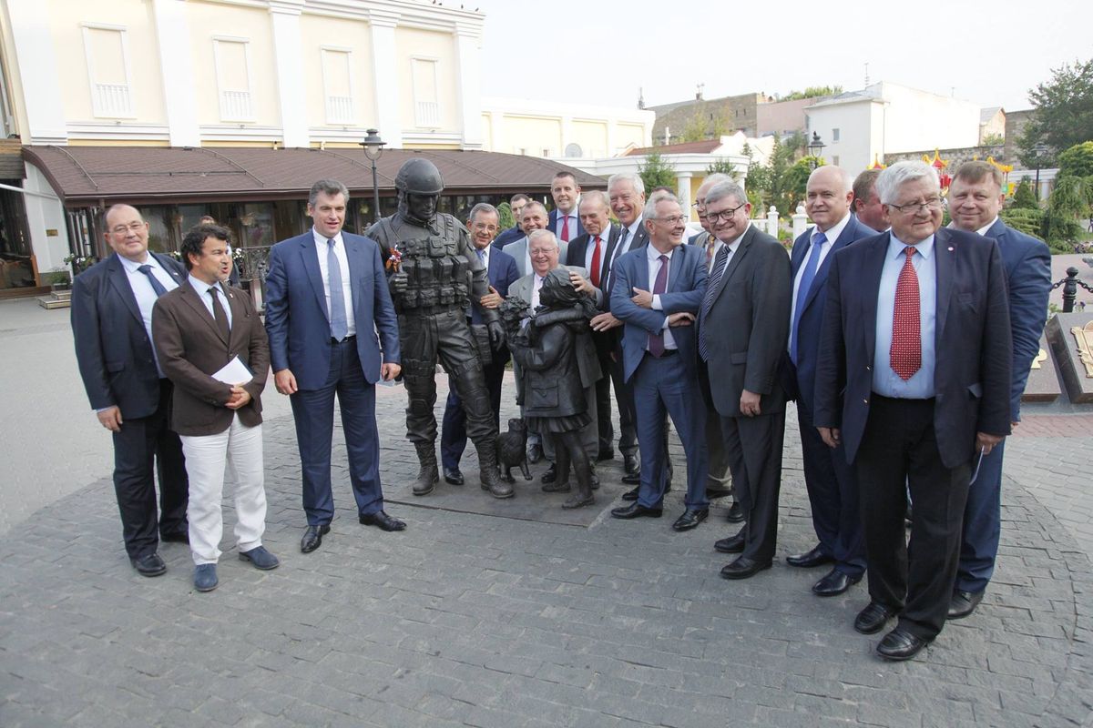 Українська делегація ПАРЄ розкритикувала візит французьких політиків до окупованого Криму