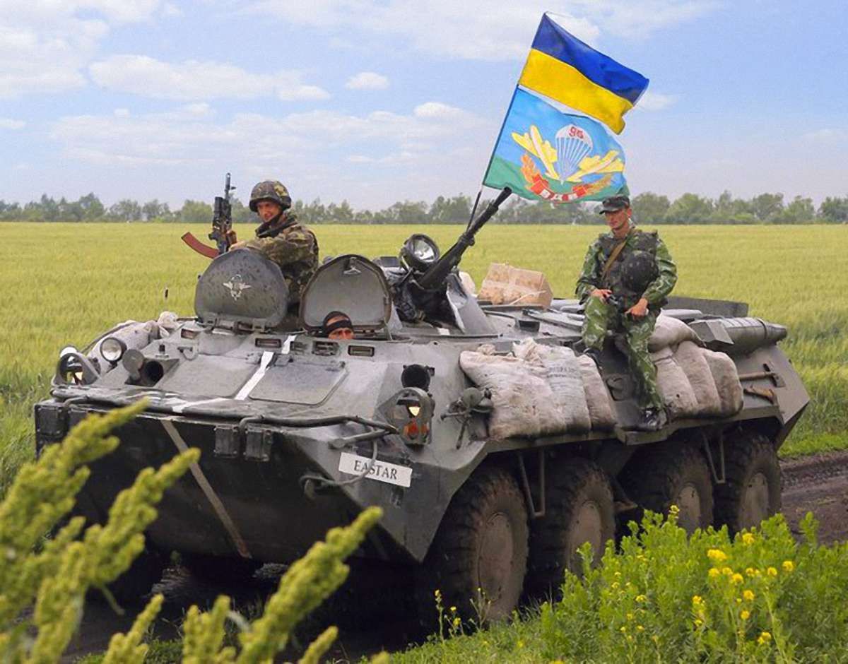 Порошенко привітав десантників із професійним святом