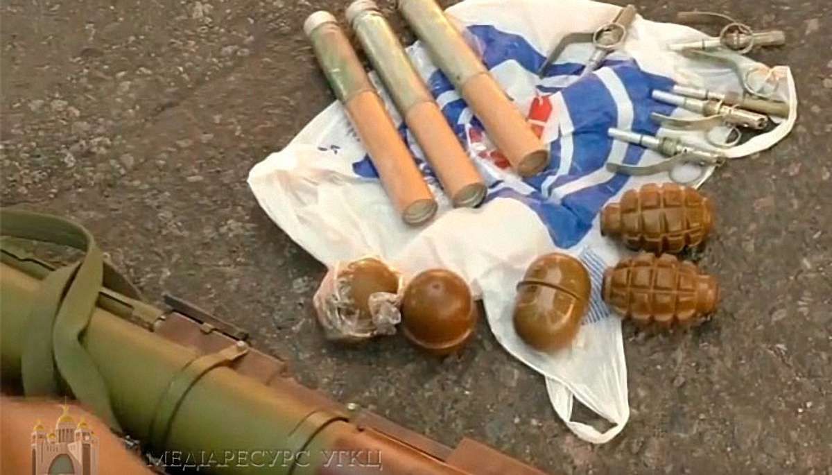 УГКЦ засудила дії затриманого на Донеччині священика з гранатометами