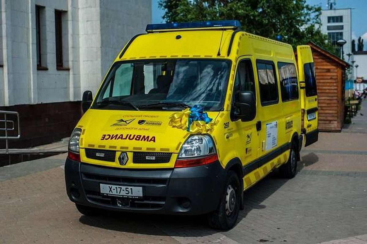 За місяць на передовій реанімобіль врятував життя двох військовослужбовців, - волонтери