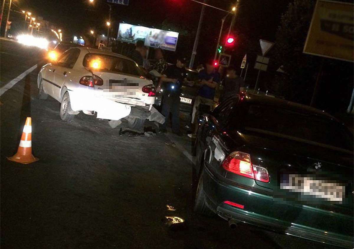 Львівські патрульні затримали нетверезого водія за ДТП із чотирма авто