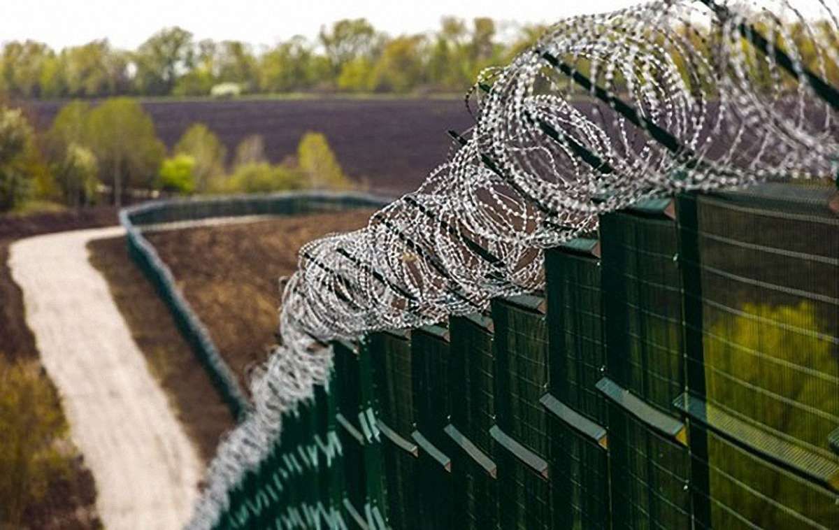 Прикордонники розповіли, коли закінчать будувати «Стіну» на кордоні з Росією