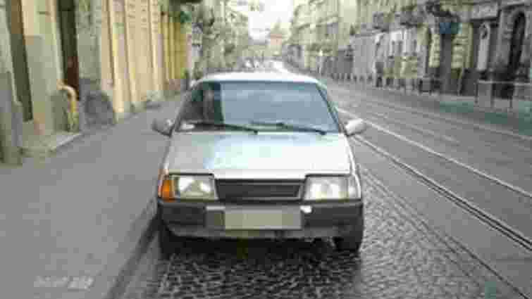 У Львові поліція дві ночі підряд зупиняла того самого водія «під кайфом»