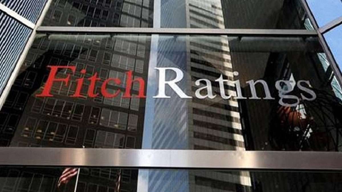 Агентство Fitch погіршило прогноз економічного зростання для України