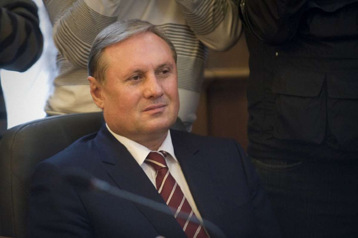 Суд залишив під вартою екс-регіонала Олександра Єфремова 