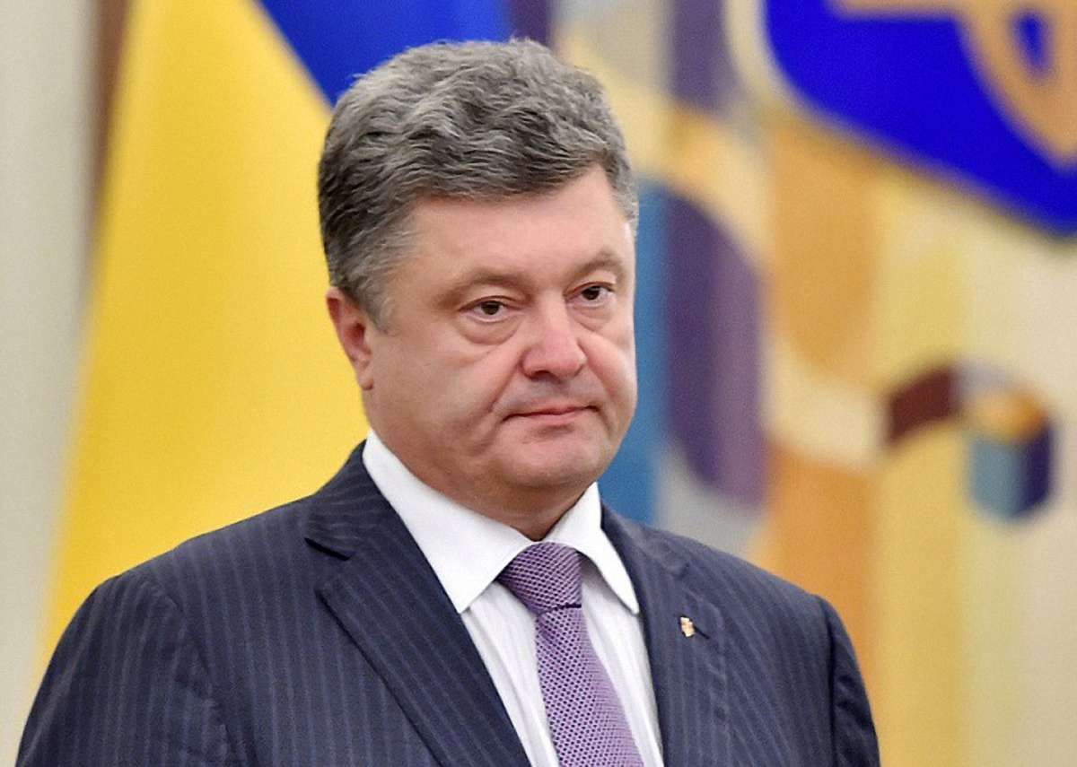 Порошенко оголосив про старт електронного декларування для чиновників з понеділка