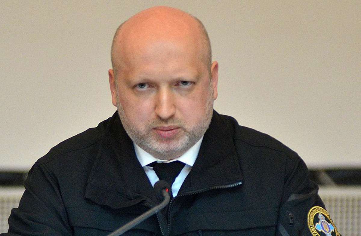 Олександр Турчинов у Генпрокуратурі дав свідчення у справі про злочини проти Майдану