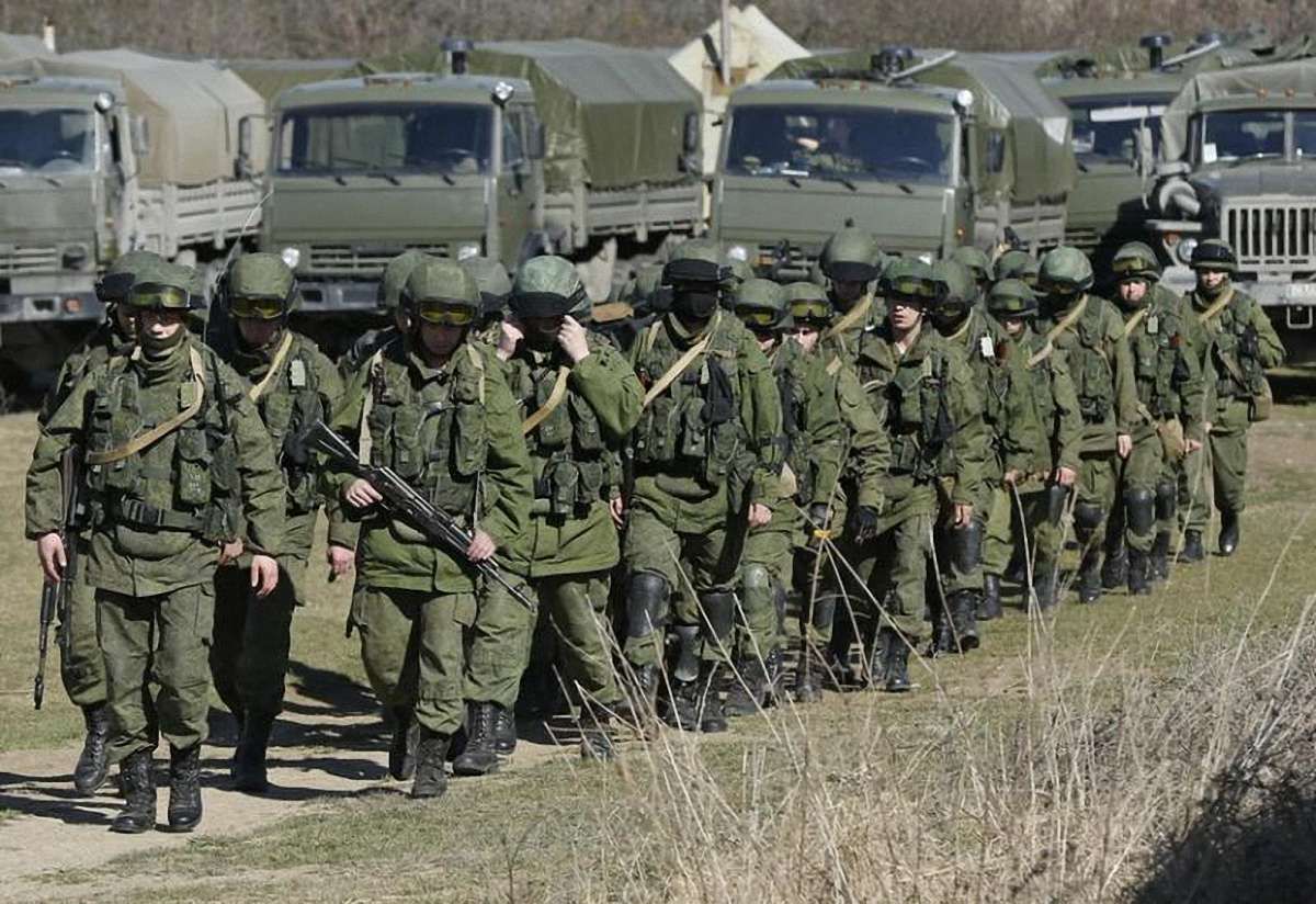 Прикордонники заявили про зростаючу активність російських військ на кордоні з Кримом
