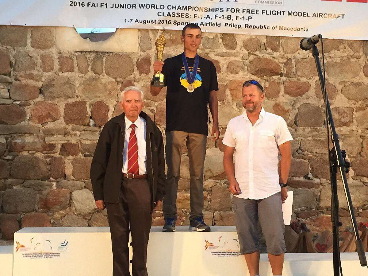  Львівський студент здобув «золото» на Чемпіонаті світу з авіамодельного спорту