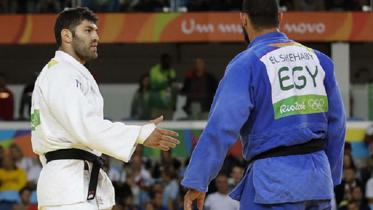 Єгипетського дзюдоїста відправили з Олімпіади додому після інциденту з ізраїльтянином