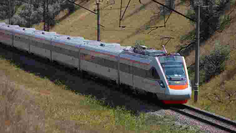 «Укрзалізниця» закупить два нові швидкісні поїзди за ₴330 млн