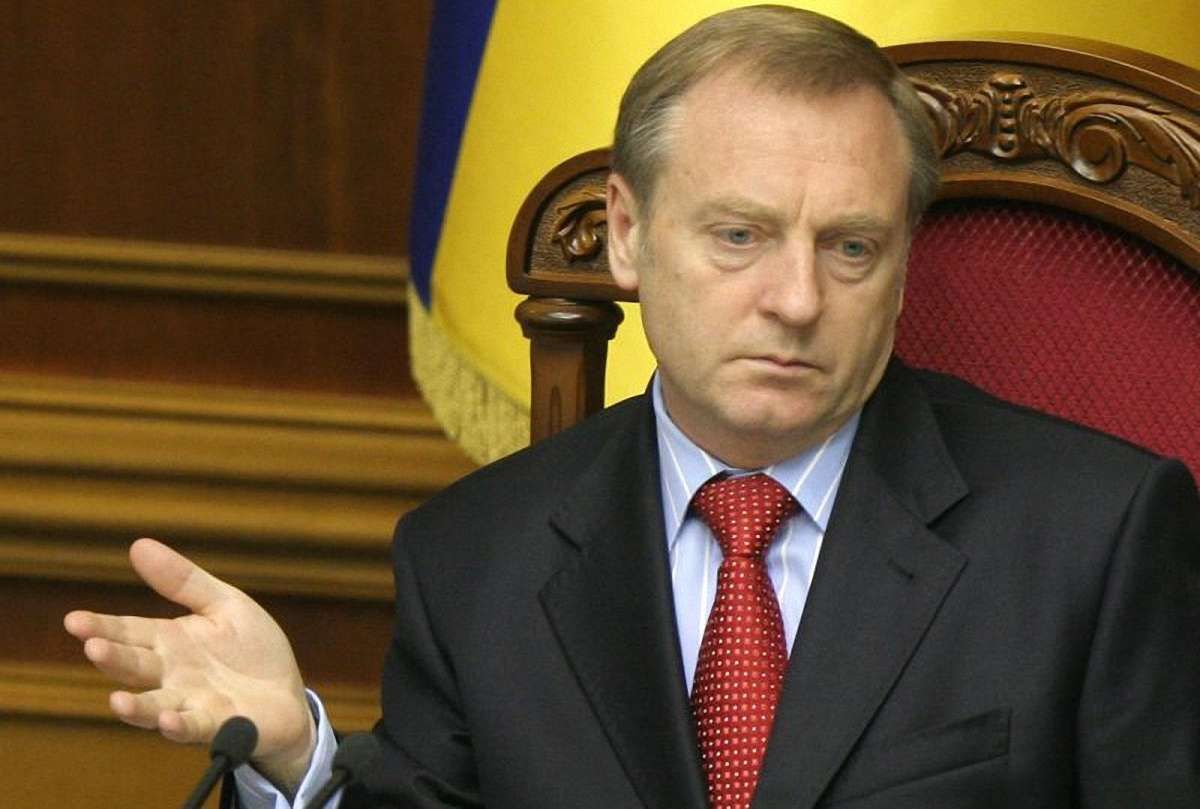 ГПУ вручила екс-міністрові юстиції Олександру Лавриновичу повідомлення про підозру