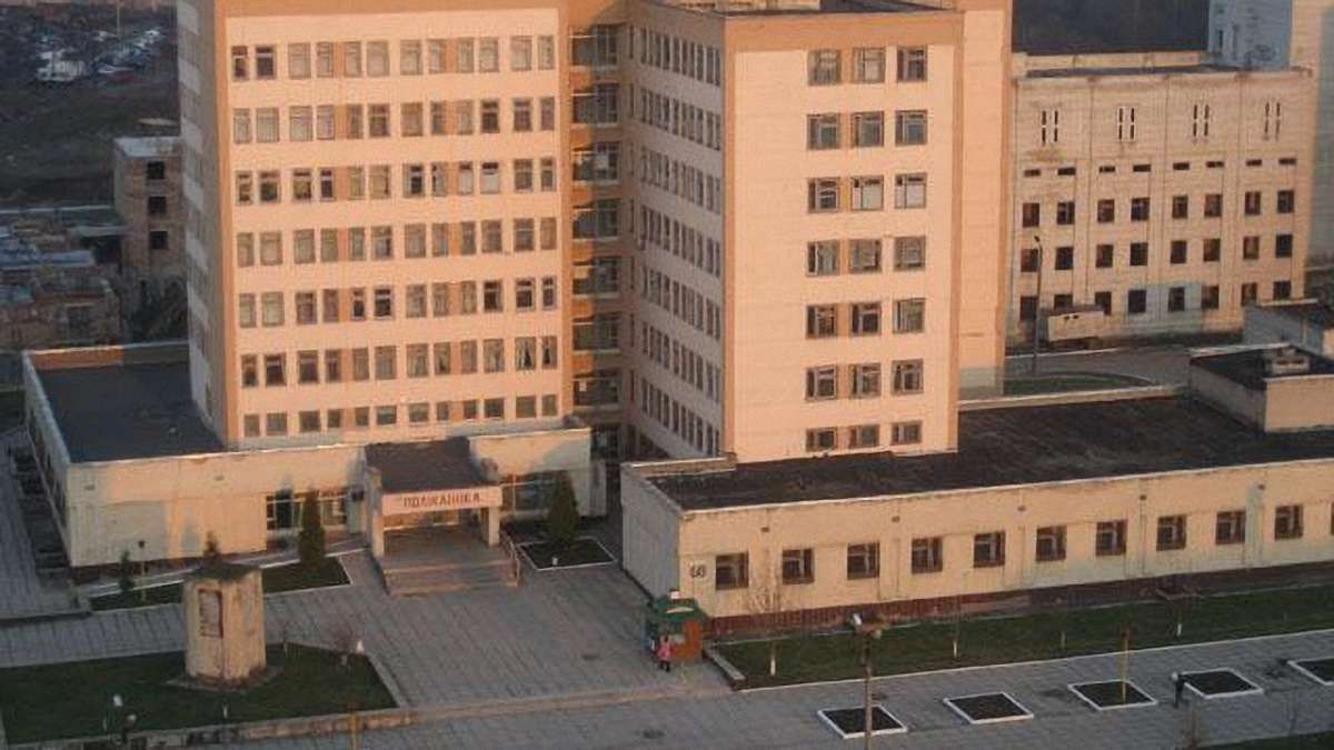 У поліклініці на Сихові зґвалтували літнього чоловіка