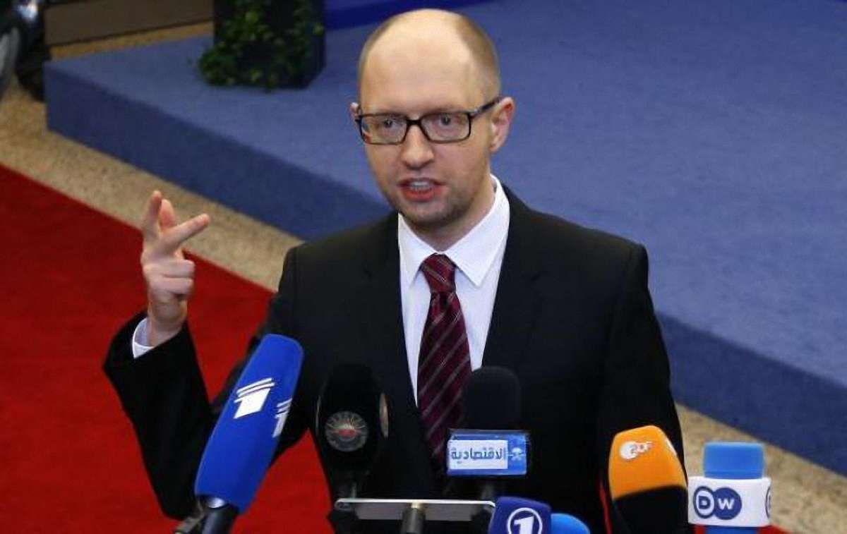 Печерський суд викликав Яценюка через позов російського олігарха Костянтина Григоришина