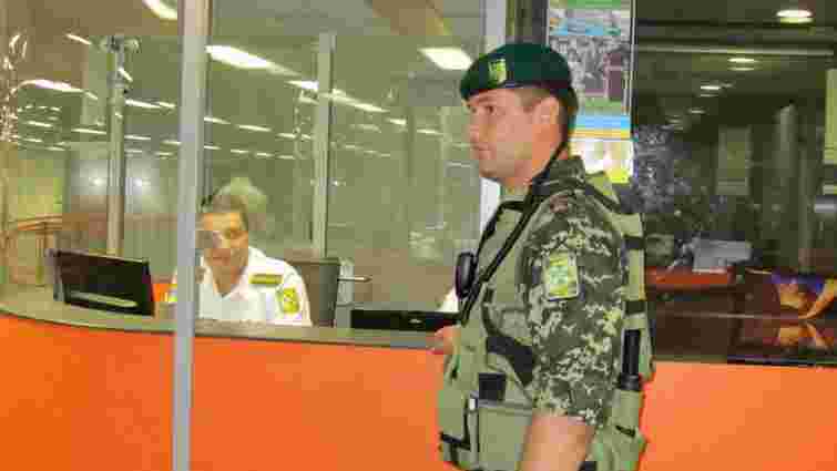 У львівському аеропорту затримали росіянина з підробленим паспортом