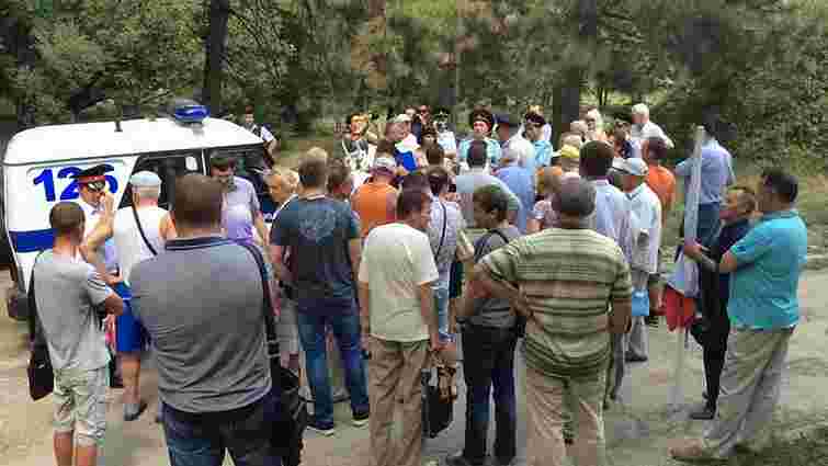 В окупованому Сімферополі поліція розігнала мітинг «Обманутий Крим»